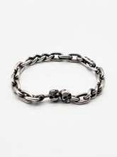 Load image into Gallery viewer, Werkstatt München - two skulls bracelet