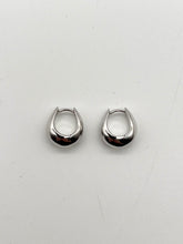 Load image into Gallery viewer, Tom Wood - earrings