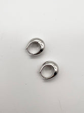 Load image into Gallery viewer, Tom Wood - earrings