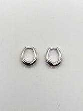 Load image into Gallery viewer, Tom Wood - earrings