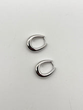 Load image into Gallery viewer, Tom Wood - earrings