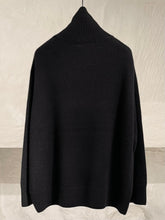 Load image into Gallery viewer, Teurn Studios knitted cashmere turtleneck sweater