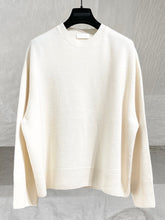 Load image into Gallery viewer, Teurn Studios knitted cashmere sweater