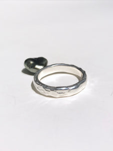 Ebon Li - ring