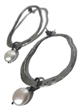 Load image into Gallery viewer, FESWA earrings