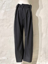 Load image into Gallery viewer, Maison Margiela MM6 deconstructed trousers