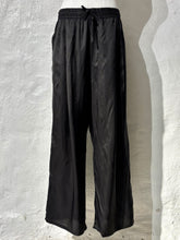 Load image into Gallery viewer, Adnym Atelier wide pleated trousers