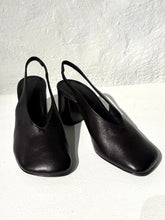 Load image into Gallery viewer, Lemaire slingback pumps