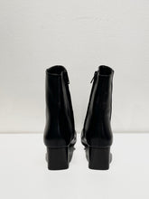Load image into Gallery viewer, Lemaire leather ankle boots
