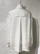 Load image into Gallery viewer, Lauseger shirt