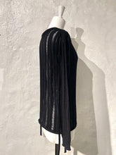 Load image into Gallery viewer, Ann Demeulemeester knitted top