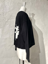 Load image into Gallery viewer, Ann Demeulemeester cropped long sleeve T-shirt