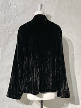 Load image into Gallery viewer, Ann Demeulemeester froissé velvet jacket
