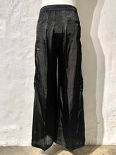 Load image into Gallery viewer, Rick Owens wide leg cargo trousers