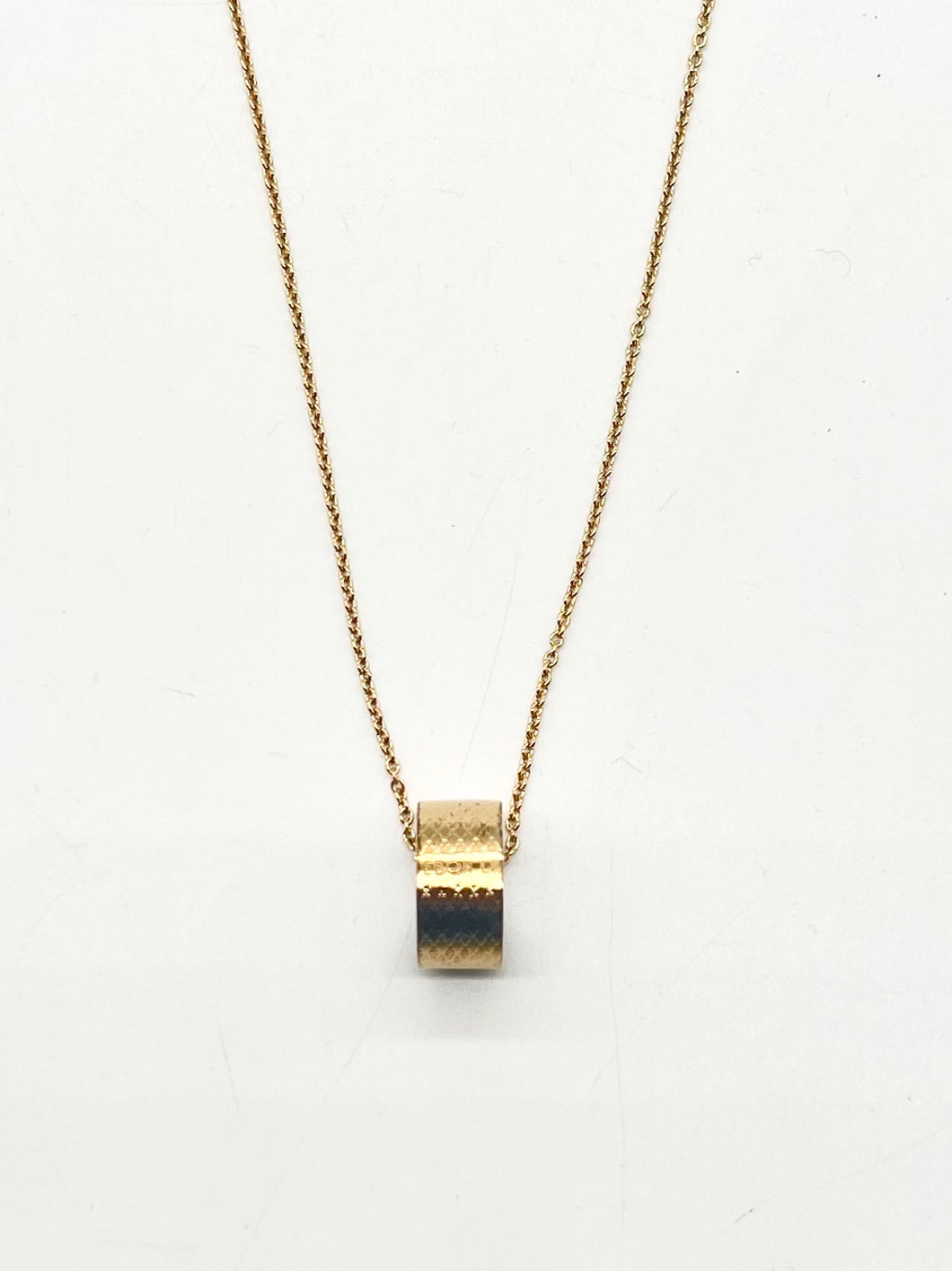 Ebon Li - necklace