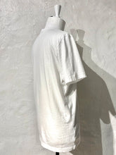 Load image into Gallery viewer, James Perse white cotton jersey t-shirt