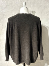 Load image into Gallery viewer, Adnym Atelier knitted sweater