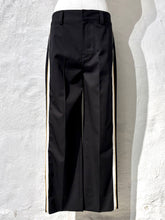 Load image into Gallery viewer, Ann Demeulemeester cropped trousers with side band