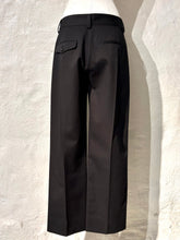 Load image into Gallery viewer, Ann Demeulemeester cropped trousers with side band
