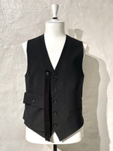 Load image into Gallery viewer, Core RD Knitting Co vest