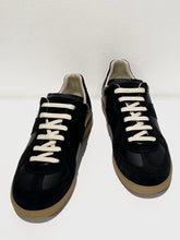 Load image into Gallery viewer, Maison Margiela replica sneaker