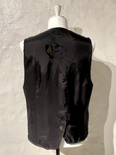 Load image into Gallery viewer, Undercover vest