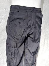 Load image into Gallery viewer, Coor fluid fabric cargo trousers