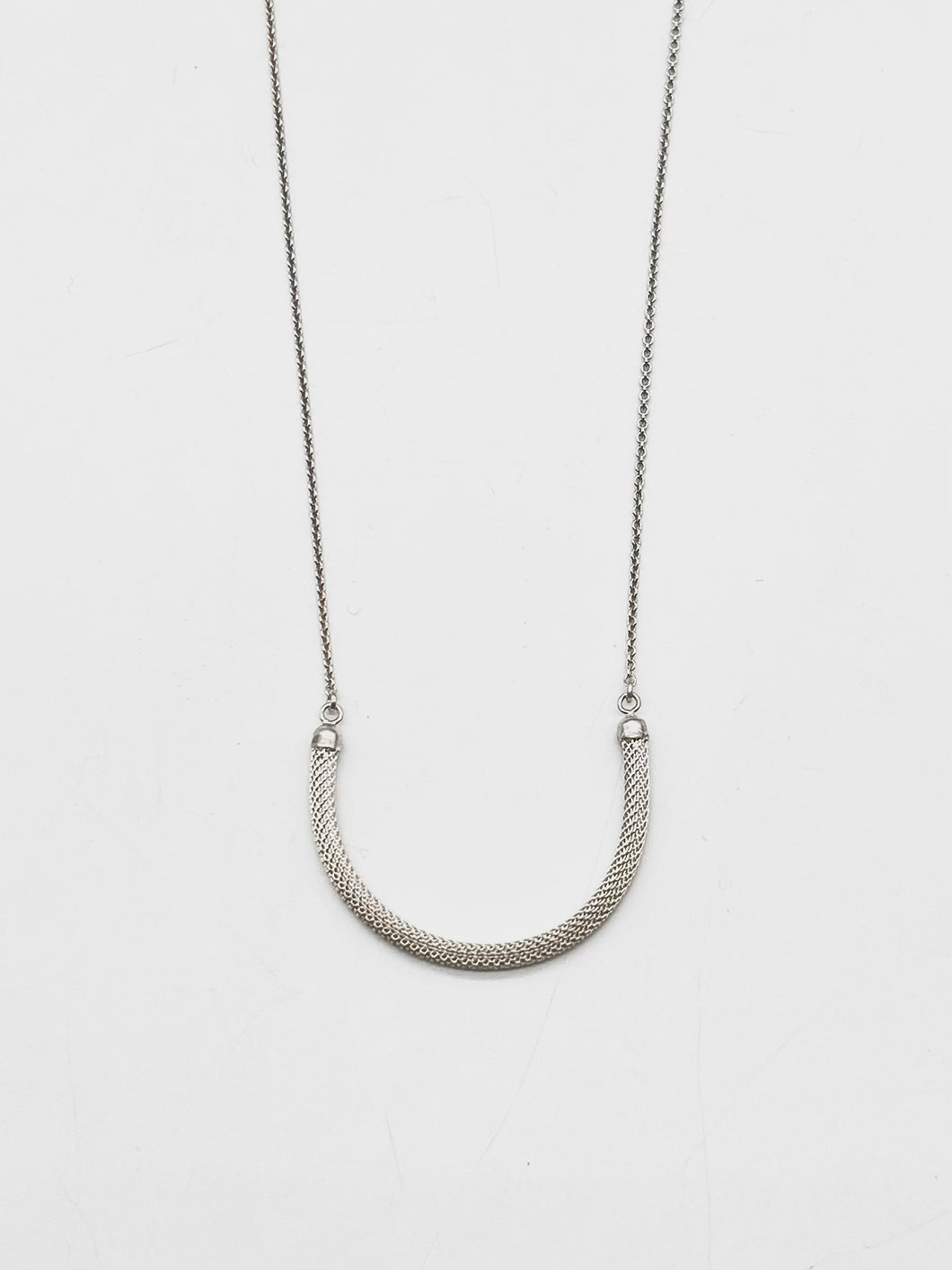 Ebon li necklace