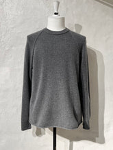 Load image into Gallery viewer, James Perse cashmere sweater