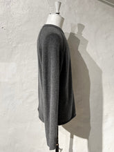 Load image into Gallery viewer, James Perse cashmere sweater