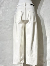 Load image into Gallery viewer, Adnym Atelier denim jeans