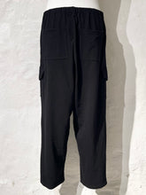 Load image into Gallery viewer, Yohji Yamamoto cargo jersey trousers