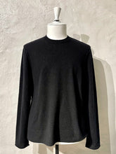Load image into Gallery viewer, James Perse fine knit cashmere sweater