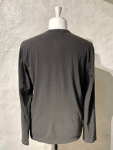 Load image into Gallery viewer, James Perse carbon grey long sleeve t-shirt