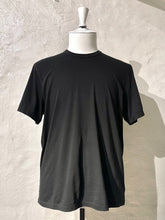 Load image into Gallery viewer, James Perse elevated lotus t-shirt