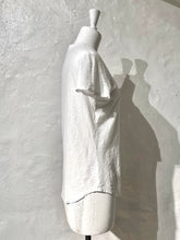 Load image into Gallery viewer, James Perse t-shirt