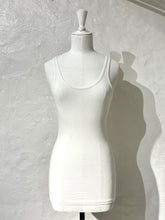Load image into Gallery viewer, James Perse ribbed tank top