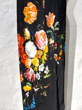 Load image into Gallery viewer, Dries Van Noten flower print skirt
