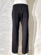 Load image into Gallery viewer, James Perse black cotton jersey sweatpants