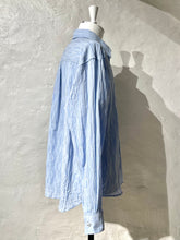 Load image into Gallery viewer, Coor wrinkle stripe shirt