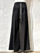 Load image into Gallery viewer, Rick Owens wide trousers
