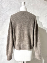 Load image into Gallery viewer, James Perse cropped cashmere sweater