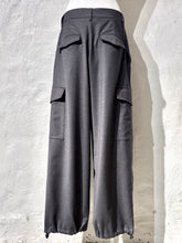 Load image into Gallery viewer, Barena Venezia wool flannel cargo trousers