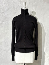 Load image into Gallery viewer, Lemaire buttoned top