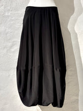 Load image into Gallery viewer, Lemaire balloon skirt