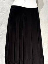 Load image into Gallery viewer, Lemaire balloon skirt