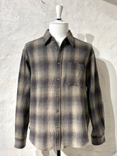 Load image into Gallery viewer, Coor ombre checkered flannel shirt