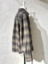 Load image into Gallery viewer, Coor ombre checkered flannel shirt