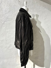 Load image into Gallery viewer, Coor washed swingtop leather jacket
