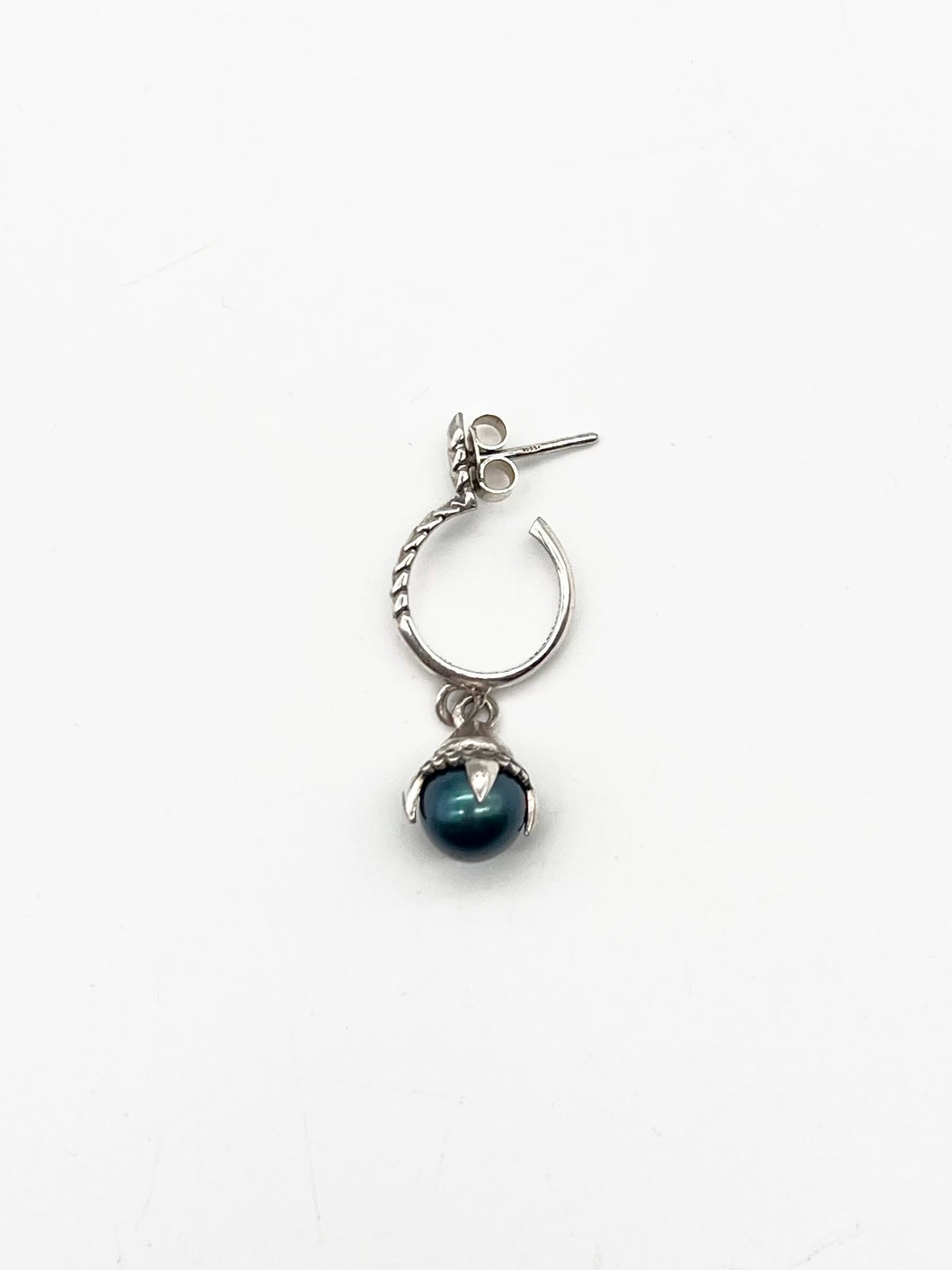 Emanuele Bicocchi earring